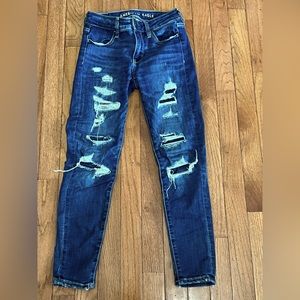 American Eagle distressed jeans - 00 X short